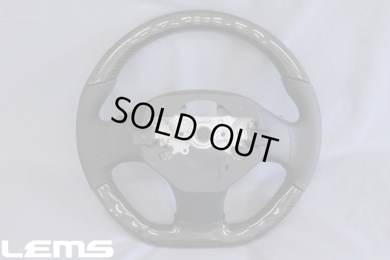 ISFステアリング LFAデザイン