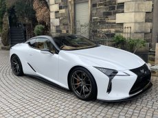 画像3: LC500フロントグリル＋ランプガーニッシュセット＆ロッカーパネルモールディング（ブラック）【店舗専用メニュ】 (3)