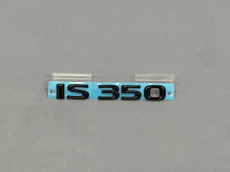 IS350 ブラックエンブレム