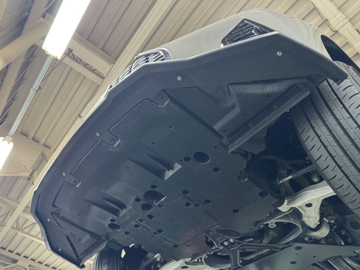 画像7: IS30(20-25年モデル) Fスポーツ用ドライカーボンフロントスポイラー (7)