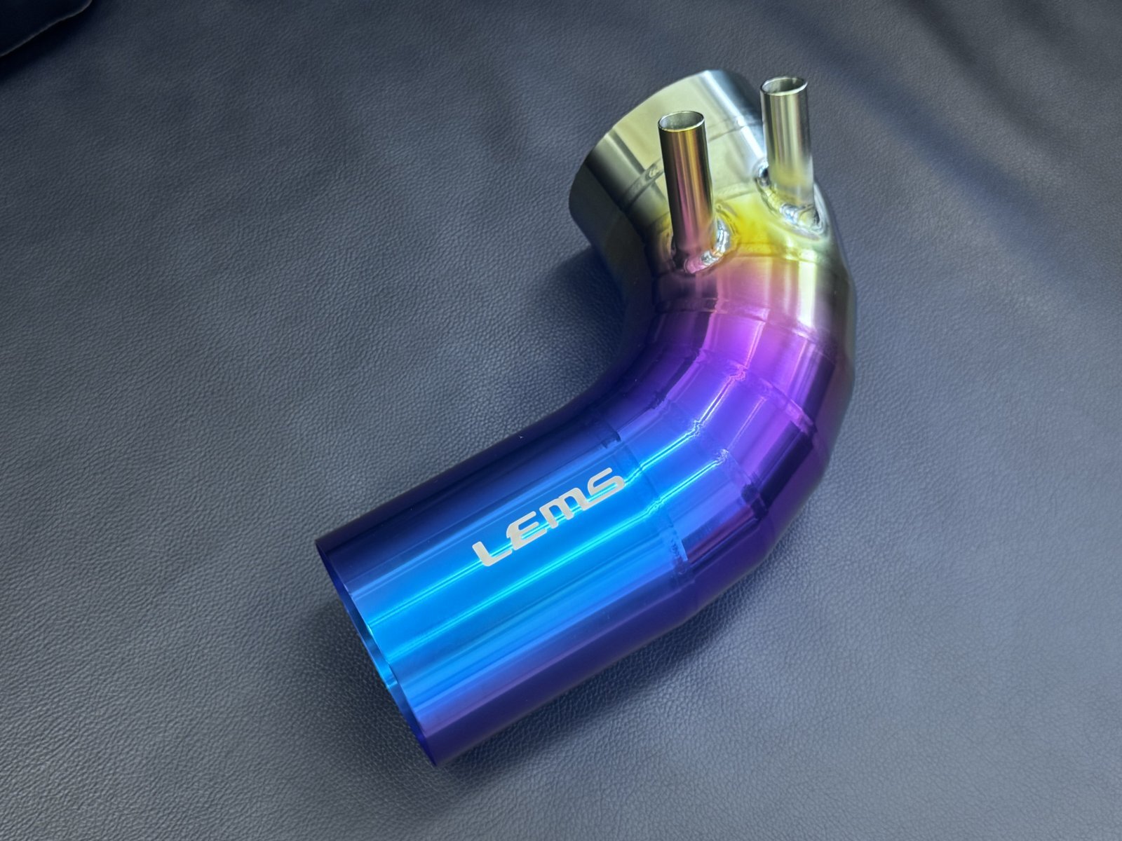 レクサスRCF等用 LEMSチタンインテークパイプ(ブルー) LEXUS RCF チタン インテークパイプ